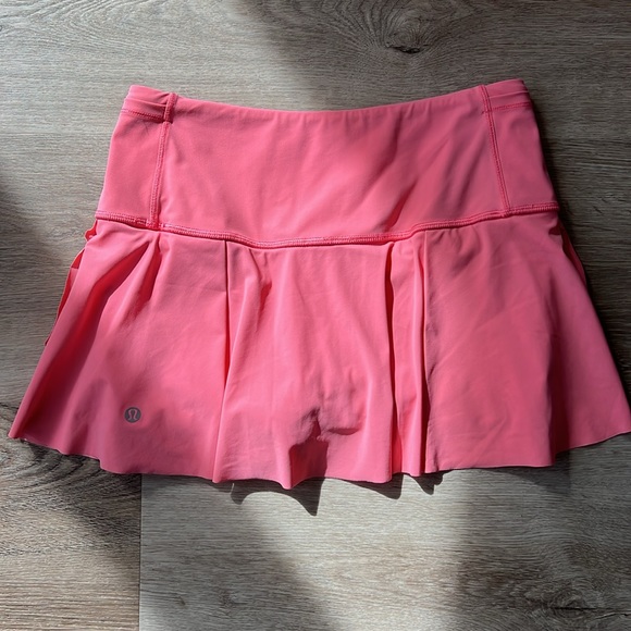 Lululemon skirt - Picture 8 of 17